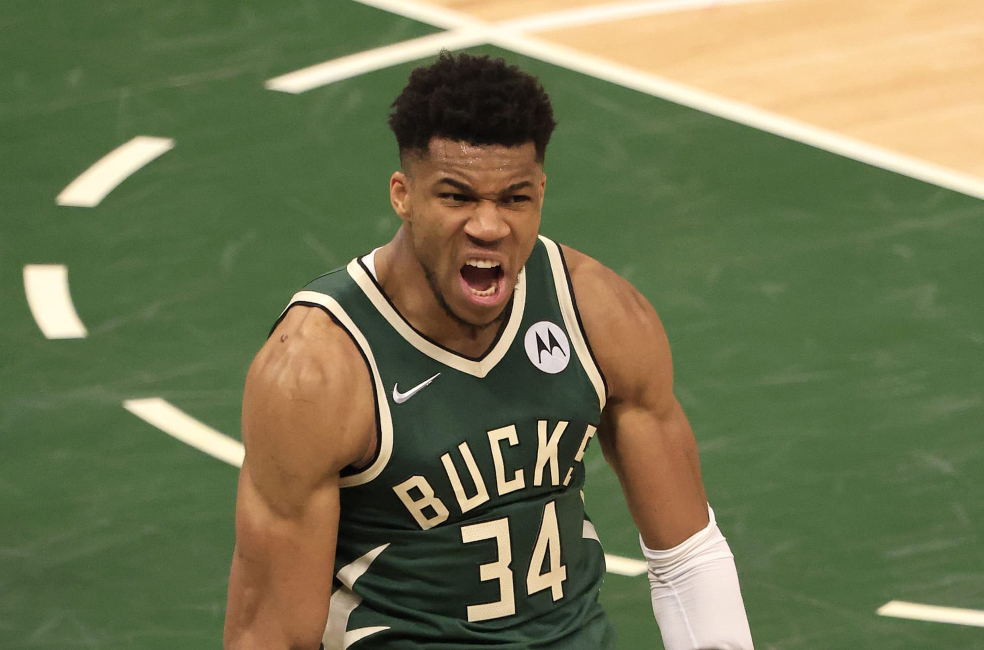 Happy 27th birthday to 5 time All Star Giannis Antetokounmpo.  