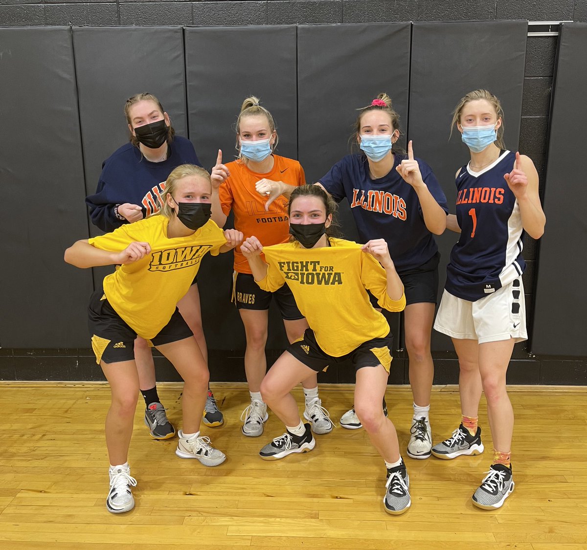 L4Frye's tweet photo. The one day a year I don’t make the girls wear black &amp; gold to practice… May the best team win! @bhcwbb #ILLvsIOWA https://t.co/PuwkD53XOR