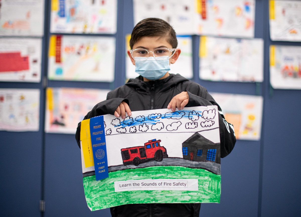 Over the last week, four CCSD59 students were visited and honored by the Mount Prospect Fire Department for winning submissions in this year’s poster contest! #D59Learns

Forest View:
Marcel (Kindergarten)
Giada (1st Grade)

Robert Frost:
Giselle (5th Grade)
Angel (3rd Grade)