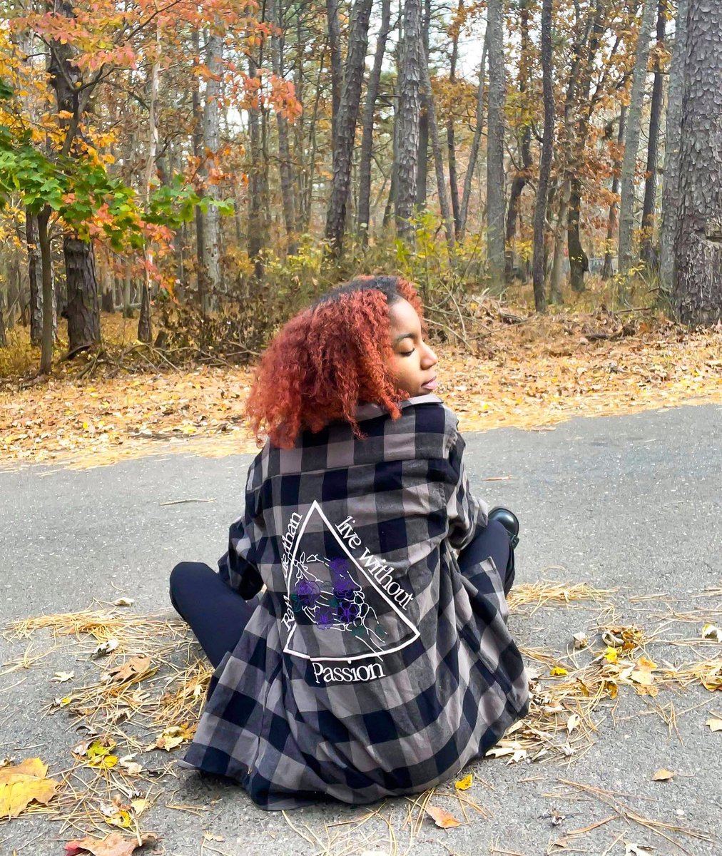 sincerelyblue3's tweet photo. Flannel is the reason for the season ✨ grab yours now, link in bio!! #bts #btsarmy #btsshop #btsmerch #BTSINSTAGRAM #pocowned #shopsmall #SmallBusiness https://t.co/ux0S9A5W6O