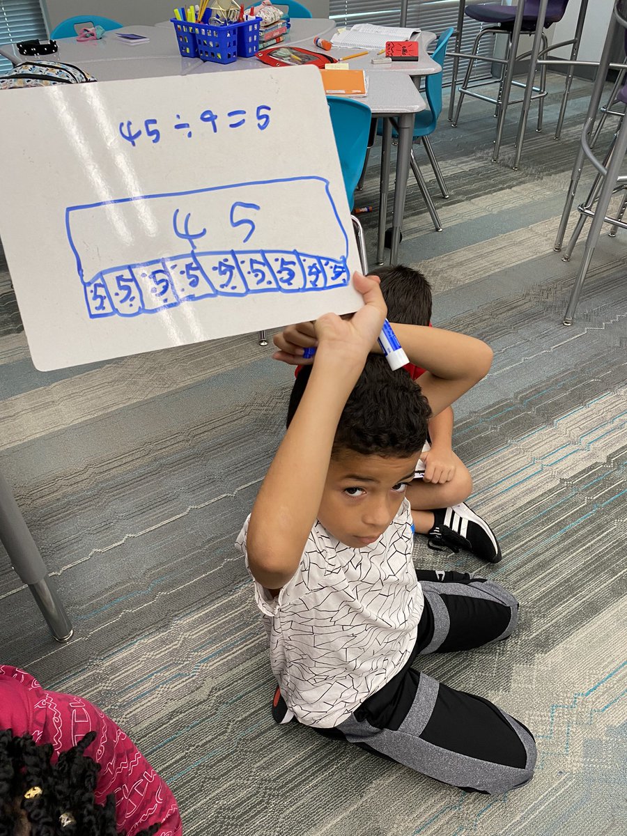 ecabahug1_ellen's tweet image. Always makes my heart skip a beat when I see our cubs use different strategies on a word problem! Each to their own compute (comfort) zone! Math #LikeaFox @FoxKISD @KleinISDMath #KleinMath