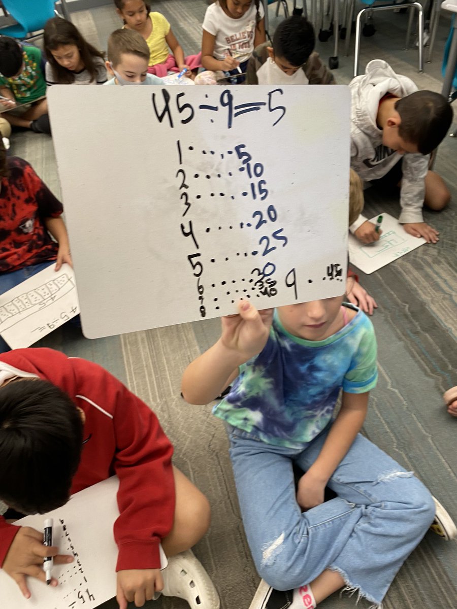 ecabahug1_ellen's tweet image. Always makes my heart skip a beat when I see our cubs use different strategies on a word problem! Each to their own compute (comfort) zone! Math #LikeaFox @FoxKISD @KleinISDMath #KleinMath