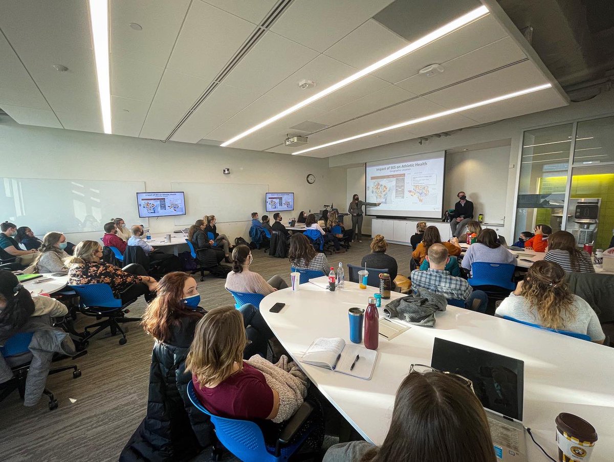 mayrenaisamar's tweet image. It was an honor to talk about my research at Indiana State University’s Doctorate in Athletic Training Weekend! Thank you for having me! #DATWeekend 
#AthleticTraining #PublicHealth