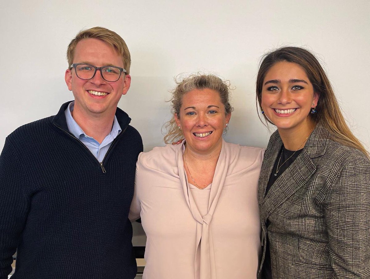 mayrenaisamar's tweet image. So happy to follow up a research talk after Dr. Eric Post and to finally get to meet my amazing committee member Dr. Lindsey Eberman! #OnWisconsin #DATWeekend