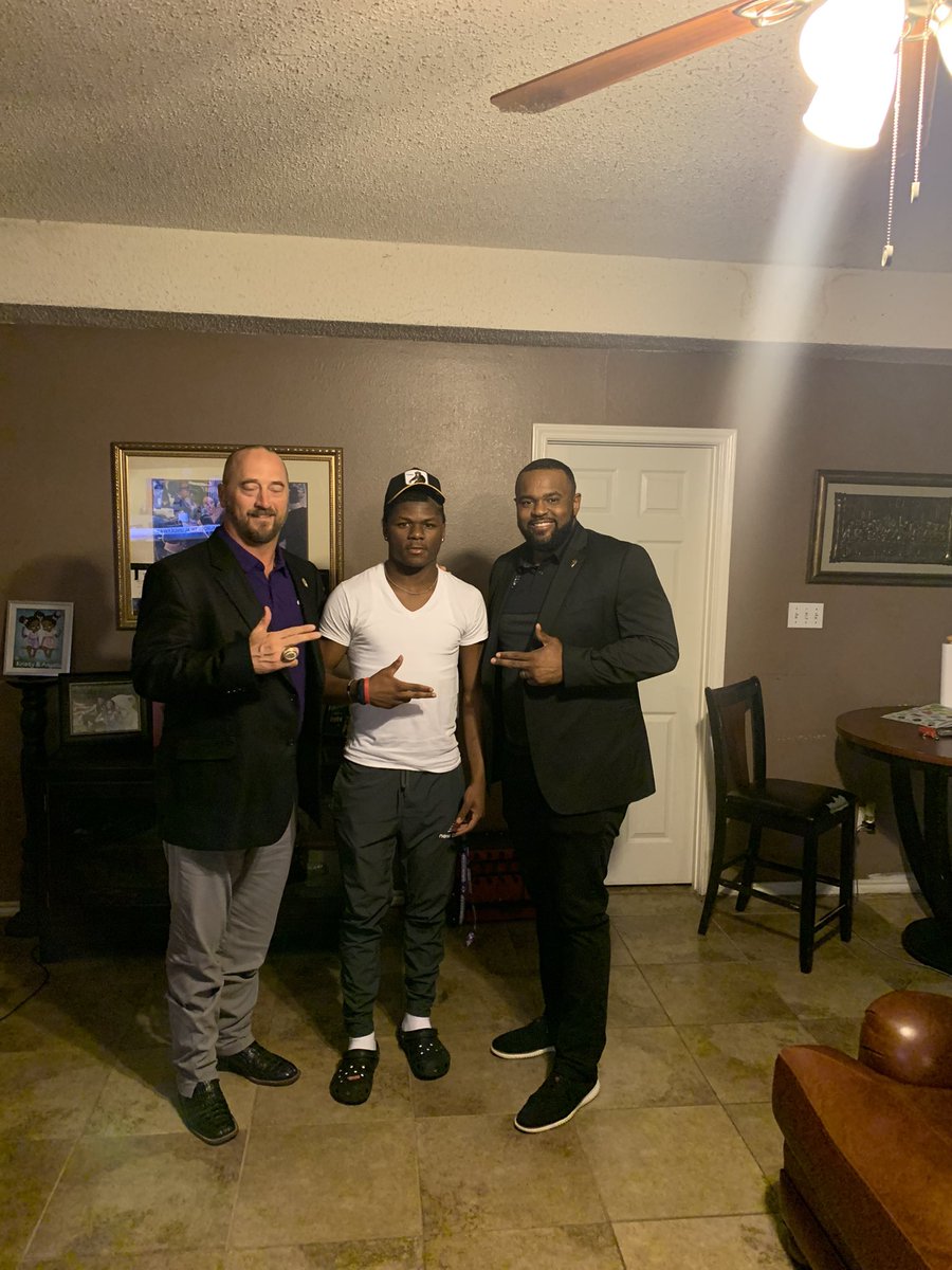 Aaron sears tweet media