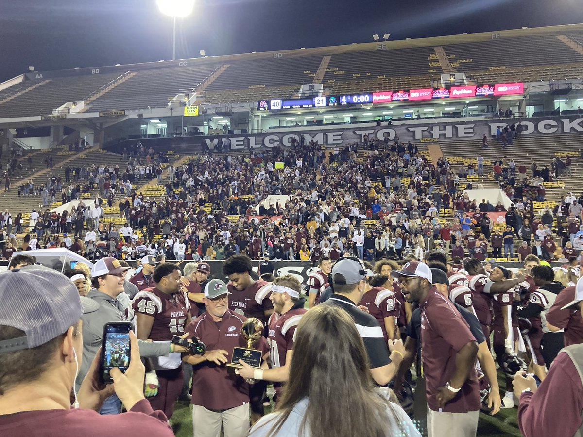 Coast Football™ tweet media