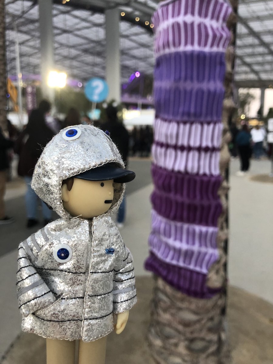 TinyJooning's tweet photo. Tiny Joon's #ARSD. Real Namjoon was photoshopped (by @bangtanstitches ) but it makes an adorable pairing for Tiny Joon's picture with the #BTSYarmyBomb . https://t.co/anFUmRh5JL