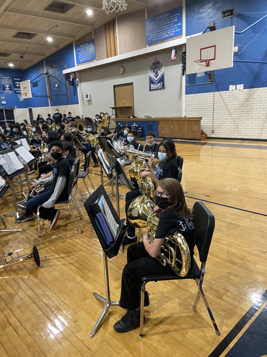 Ms. Fuentes tweet media