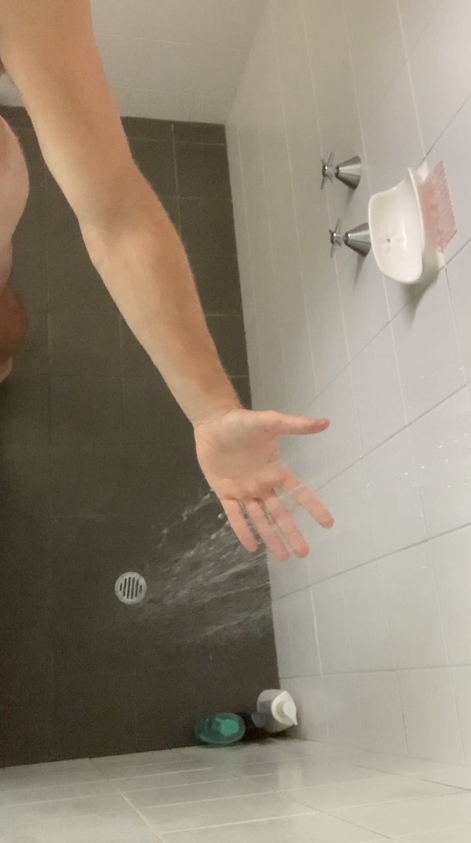 mansaf6861's tweet photo. Shower time on justforfans! #wet #dirtymen #cleanmen #showerscene https://t.co/TG6cxszgKC