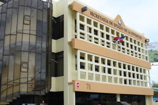 No estoy de acuerdo, con los que están detrás de que se elimine el #MinisteriodelaJuventud.

Este lo que necesita es, de un joven  que haga cumplir la Ley #49-00 .

Tenemos en #RD🇩🇴 muchísimos jóvenes que tienen honestidad y capacidad.