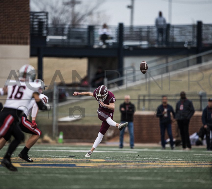 paskvan_'s tweet photo. First I’d like to thank @JenksFootball and Coach Riggs for giving me the best 3 years of my life and helping me find a new passion in my life! Never would I have thought I’d come out as a 2 time State Champion and the most points from a kicker in Jenks history. #39out #backtoback https://t.co/r7J2WWFPpN
