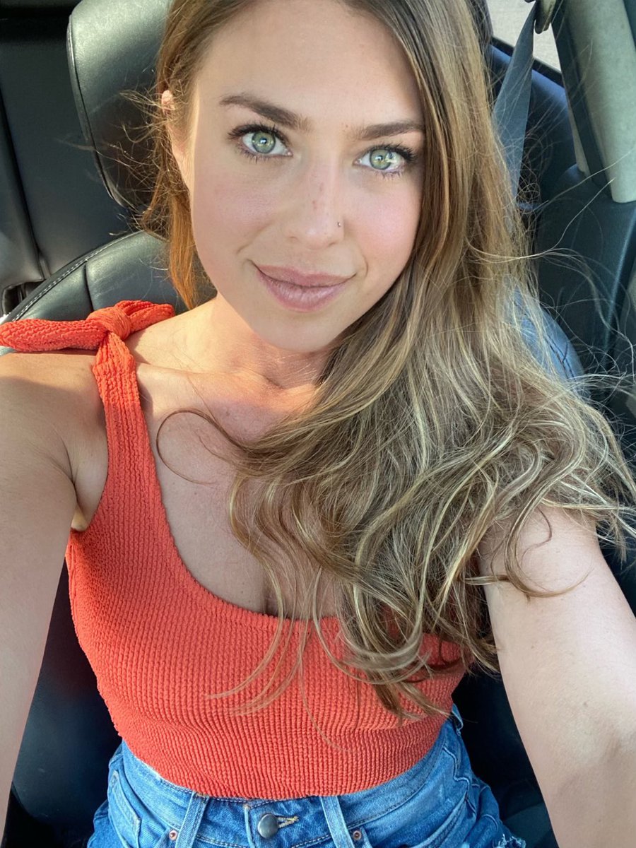 babeinvests's tweet photo. I am probably the cutest girl on #onlyfans https://t.co/5BmtvWO2lf
