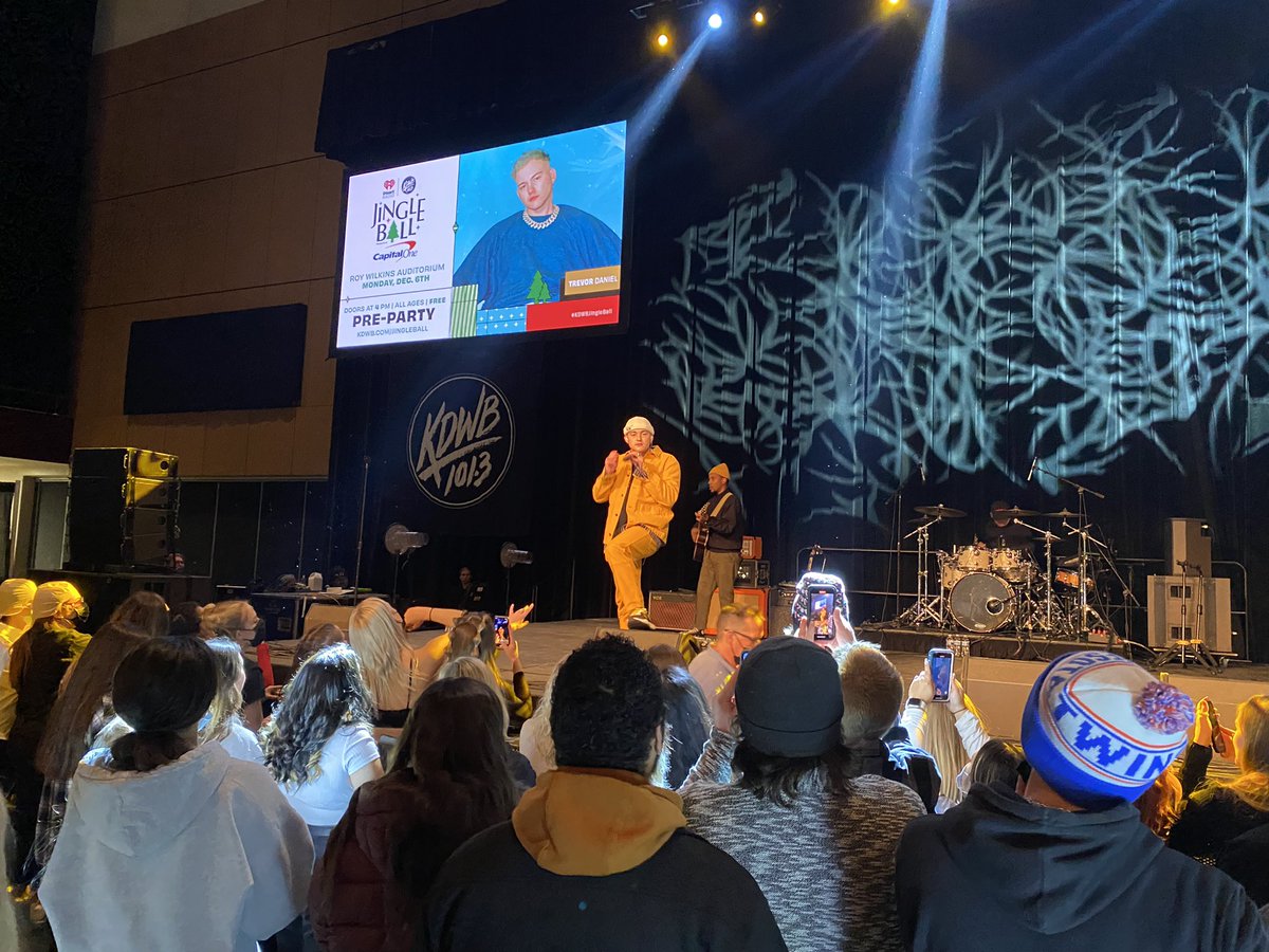 richdradio's tweet photo. .@Iamtrevordaniel at our #KDWBJingleBall Pre-Party!  #kdwb https://t.co/1stdyGsQsR