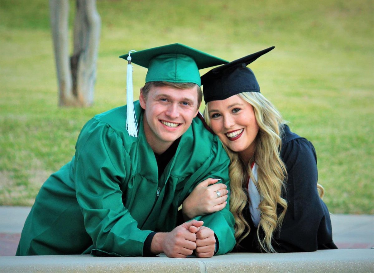 Jason_Price1013's tweet photo. 3,288 days I have woke up thinking about you! Happy 9 years Sydney Kay, love you. P.S. it’s our last year not married ❤️ https://t.co/2bwhpN1czo