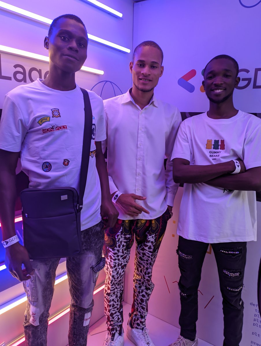 gdgoc_lasu's tweet image. Vibrant Photos of our community members at DevfestLagos. It was an exquisite experience.
#DevfestLagos2021  #DevFest2021  #developerfestival #GDG  #GoogleDeveloperStudentClubs  #gdsc