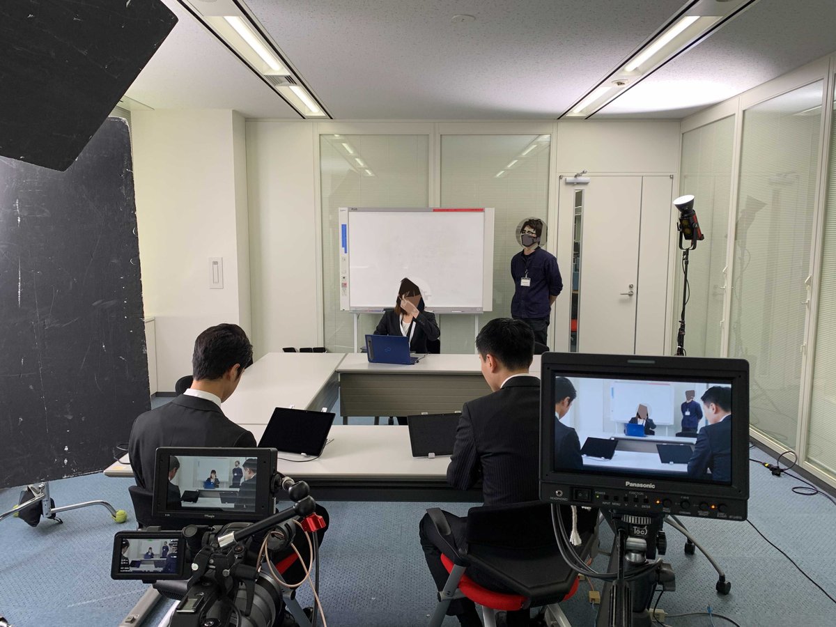 今日は撮影のお仕事！！

しっかりと計画を立て適切な素材を撮ることで
編集の効率もめちゃくちゃ変わってきます。

うーん、やっぱり楽しい！！

#仕事
#デザイン
#撮影
