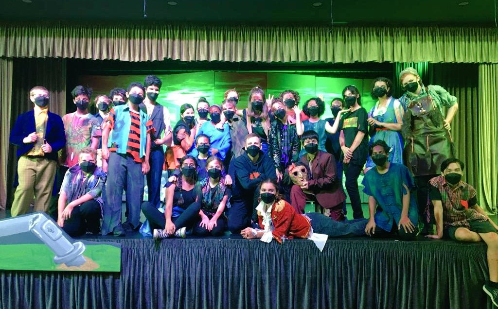 And that's a wrap! <a href="/ACSAbuDhabiMS/">ACS Abu Dhabi Middle School</a> Play done and dusted for a other year. So happy that our kids could have a live audience to perform for this year! #dramaed #iamacs #acslearns <a href="/acsabudhabi/">ACS Abu Dhabi</a>