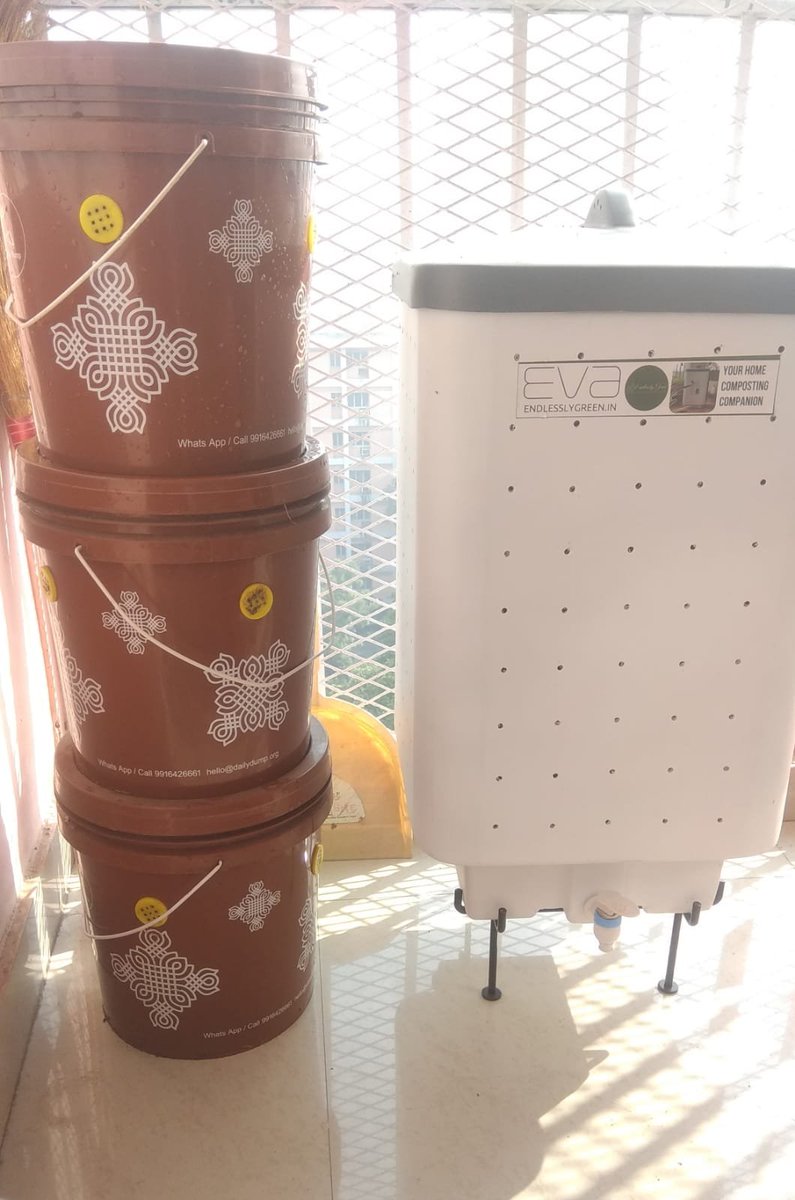 SanerDenizen's tweet image. Kitchen exit dwArapAlakAs in a household. 
One is the tried and tested &apos;Gobble Junior&apos; from @Compostwali and the other is a new companion &apos;EVA&apos; by #EndlesslyGreen author-blogger @SavitaHiremath 
Meticulous waste #segregation is a pre-requisite, of course. 
#CompostingIsCool