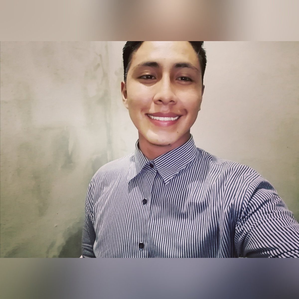 AdrianVicenthe's tweet photo. #NuevaFotoDePerfil https://t.co/l32JFqaaxo