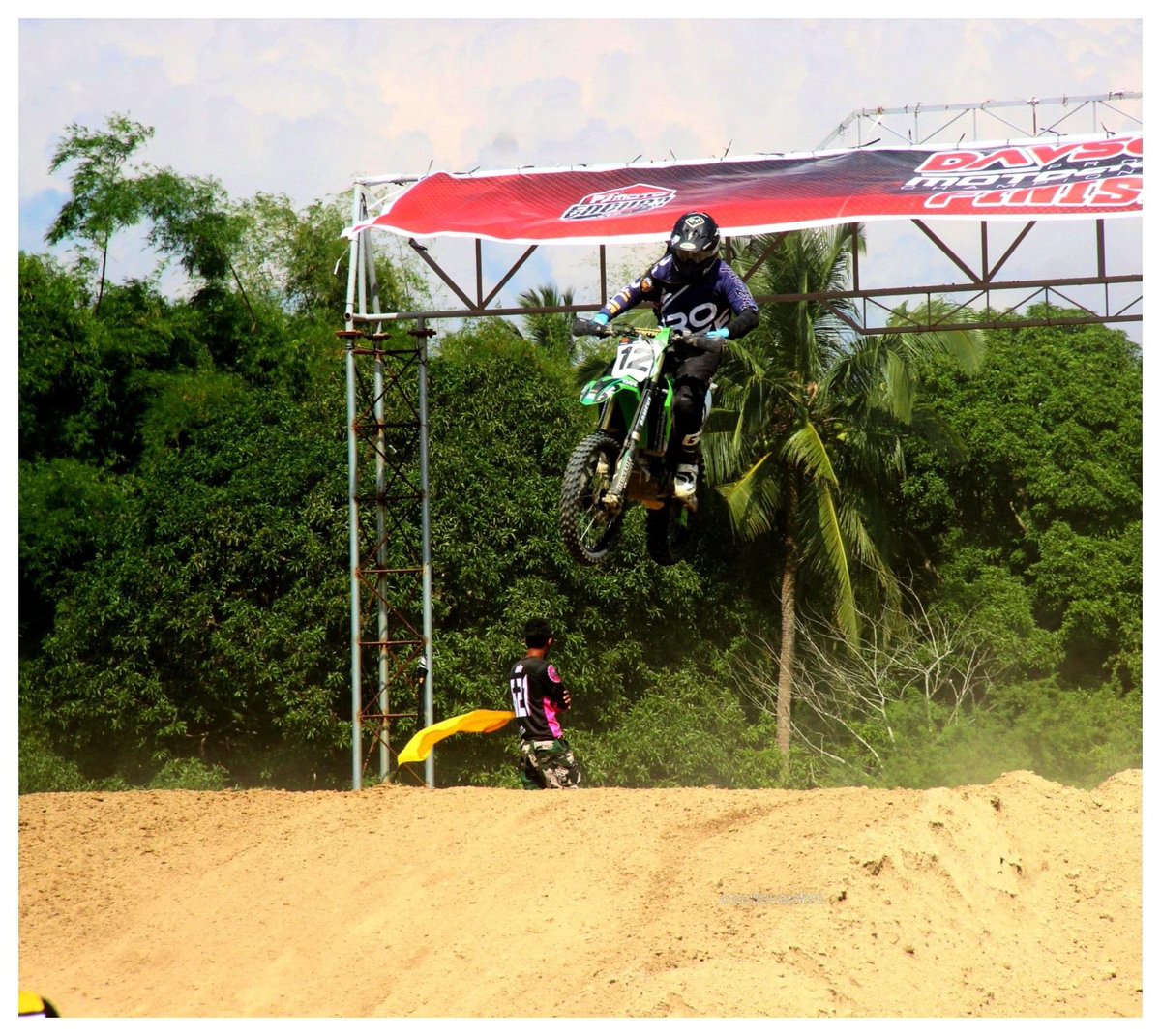 jepoydinrellosa's tweet photo. Round 2 Of Davsons MX Series https://t.co/p6OtQeg7ri