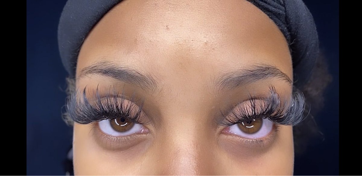 __danajay01's tweet photo. I’m just gonna set this here and let my work speak for itself 💓

Instagram: _dessyblinks
Website: https://t.co/A5KzTElxKH 
Like &amp; Share 🥰 https://t.co/68V5yU6u5D