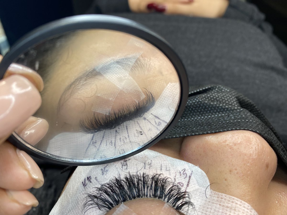 __danajay01's tweet photo. I’m just gonna set this here and let my work speak for itself 💓

Instagram: _dessyblinks
Website: https://t.co/A5KzTElxKH 
Like &amp; Share 🥰 https://t.co/68V5yU6u5D