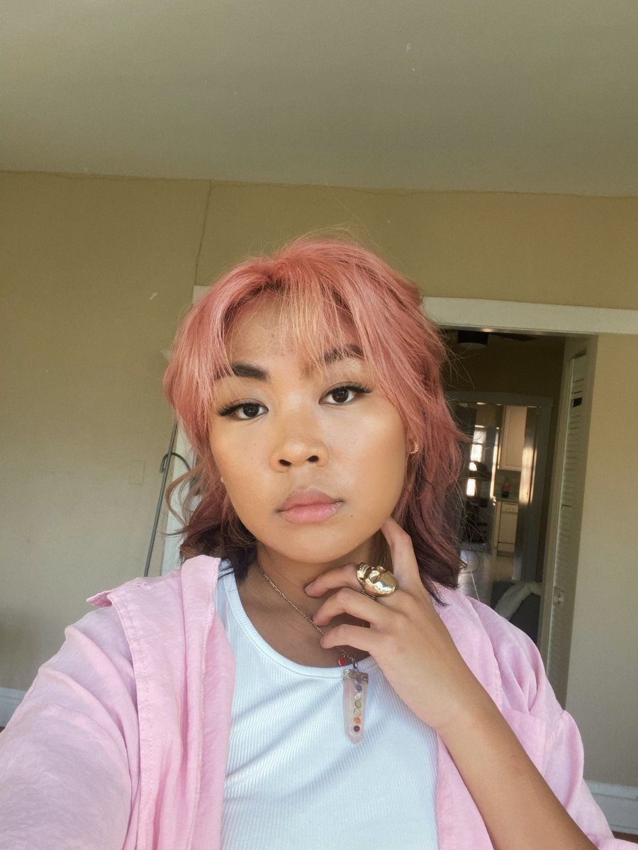 hi if y’all wanna help me out by RTing. I’m a Chicago based photographer/videographer + would love to shoot for y’all ✨🌸 

IG patwicia_
instagram.com/p/CWTmKbpLulr/…