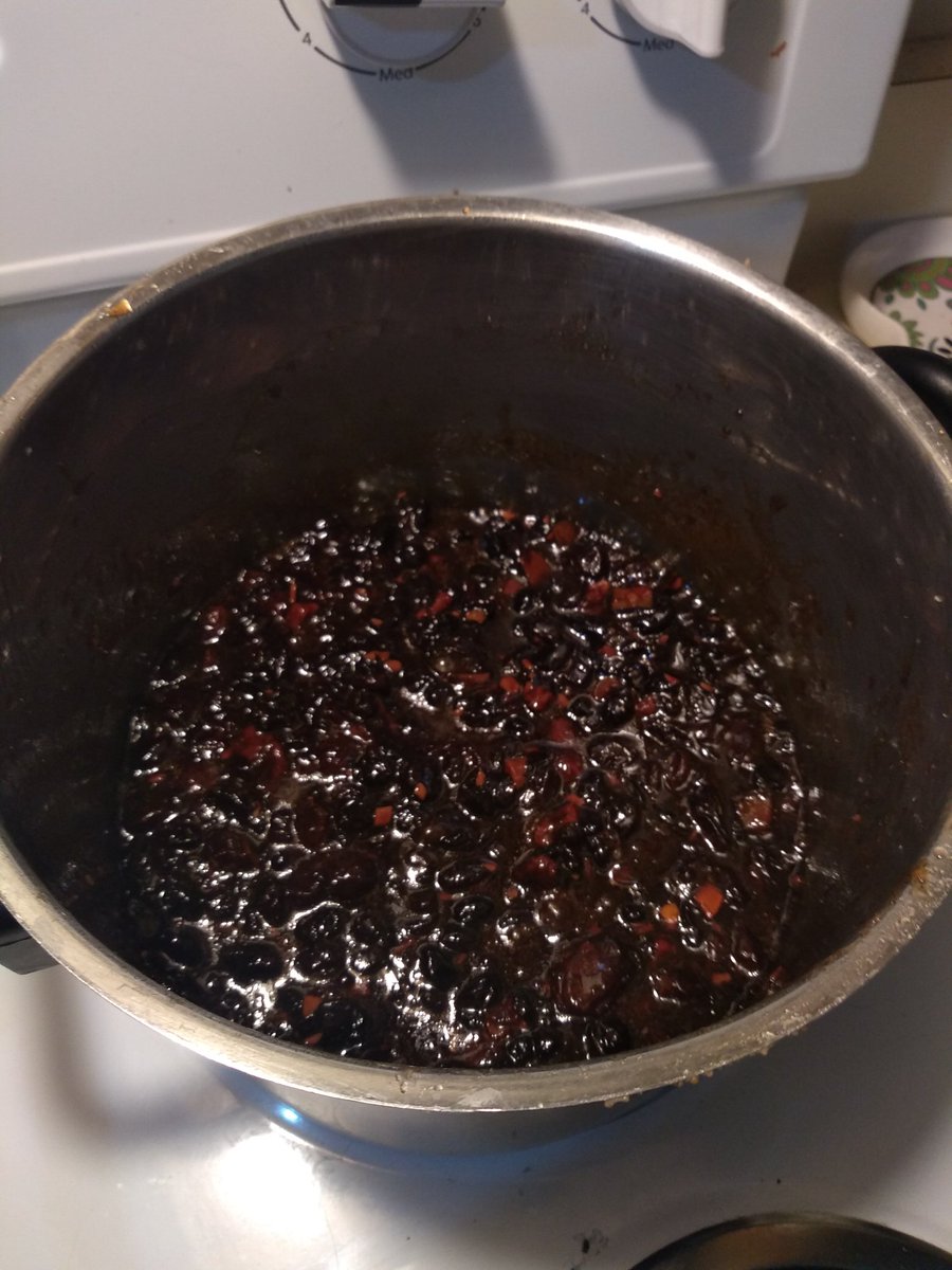 LadyAttercop's tweet photo. Is this tar or pie filling? #CouldBeBoth https://t.co/N81FkXNMdB