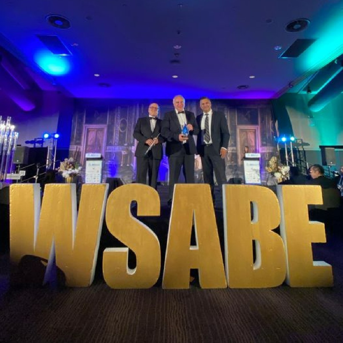 booktopia's tweet photo. 🏆🏆 We're proud to have been awarded @CommBank Business of the Year Winner 2021, as well as the #WSABE Excellence in Retail Winner 2021 at the 31st Annual @WSABE_Awards Gala last night! 

📸 Western Sydney Awards for Business Excellence Facebook 

#WesternSydney #Booktopia https://t.co/M8ivTYjNPJ