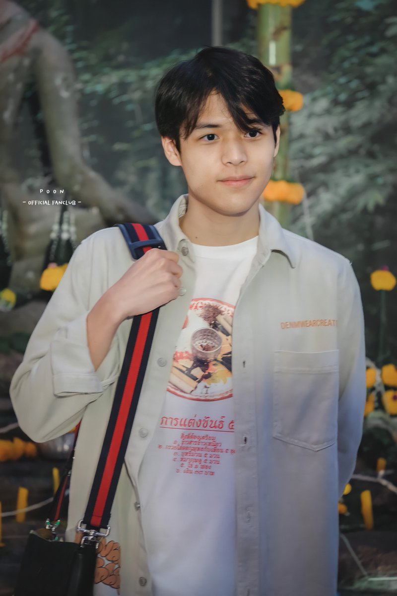 PoonOfficialFC's tweet photo. ได้ข่าวว่าช่วงนี้ทำงานหนัก หาเวลาพักผ่อนบ้างนะครับ ✌🏻❤️
@poon_mit12
#poon_mit12
#atime26
#atime26firstgen
#atime26artist https://t.co/DtgvosiO2u