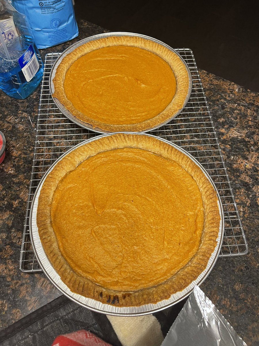 DA_Houston's tweet photo. Two things came out of my kitchen this season of reflection and perspective. Both were recipes passed on to me by my Granny and were made in hopes that they brought back memories her. #SweetPotatoPie #FriedCorn https://t.co/BsoUaceGHQ