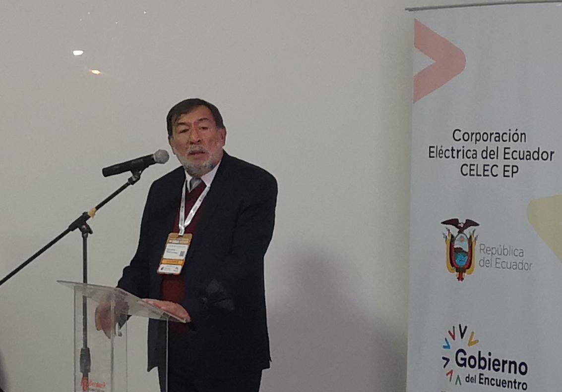 CELECEPOficial's tweet photo. El Director de la Comisión Ejecutora Río Coca de @CELECEPOficial, expone sobre el desafío de enfrentar un fenómeno único en el mundo en la XIII EXPO CONFERENCE EXPOMINAS
OIL &amp; POWER #PolíticaEléctrica https://t.co/q0VTEQj5zx