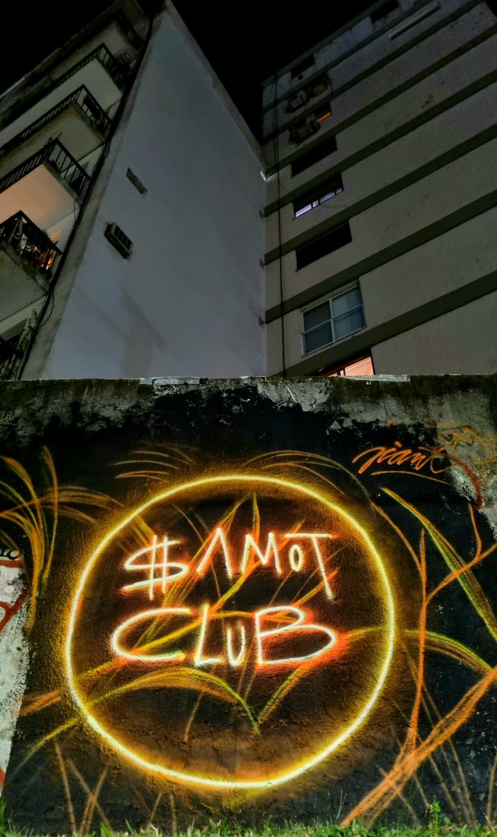 juanjiant's tweet photo. ⚡⚡$AMOT NEON CLUB ⚡⚡
.
Mi participación sobre el último minuto para el concurso de Samot Street Art y muy contento de que vanos a trabajar en algo juntxs para enero. 
@samotclub
Olivo.
#NFT #Jiant 
.
#SamotStreetArt 
#SamotClub https://t.co/jJMoC9y1px