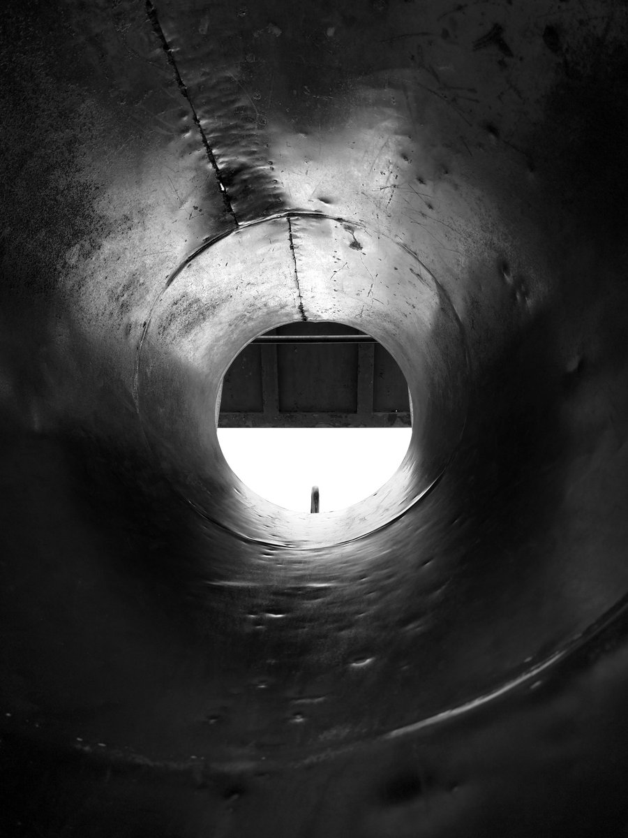 pol_reyes's tweet photo. Don't go tell everybody
#Mexico #Guadalajara #blackandwhite #blackandwhitephotography #art #ArtistOnTwitter #aesthetic #beautiful #abstractart #photography #photooftheday #photo #photographer #fotografía #foto #tunnel #Samsung #staywild #outside #scape #simetry https://t.co/Y352DTQqC1