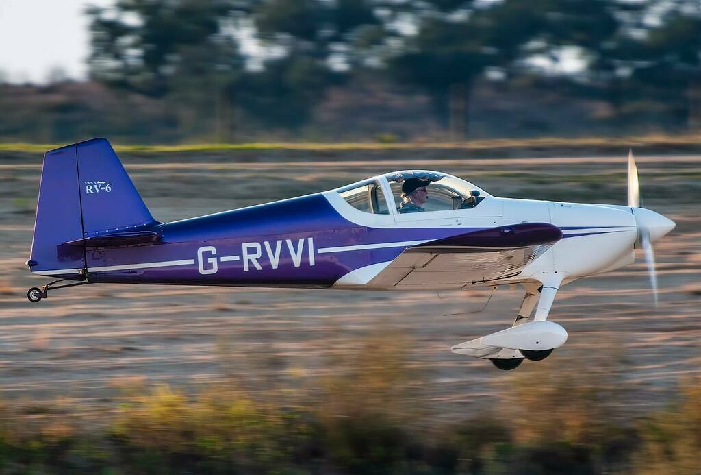 andre_gb's tweet photo. #airplanesdaily #airplane #aircaft #aircraftonly #aviationworld #avporn #avgeek #instaviation #instaaviation #airplanes_daily #instapilot #plane #airport #airjourney #pilotlife #rv6 #vans #vansrv6 #displayteam #aerobatics #aerobatic #aerobaticteam #nikon… https://t.co/FbrfRIpmBM https://t.co/z4ZLpkOpM4