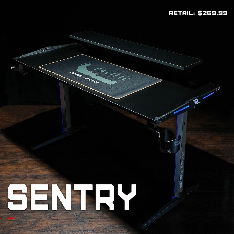 Call of Duty Sentry, Gaming Desk