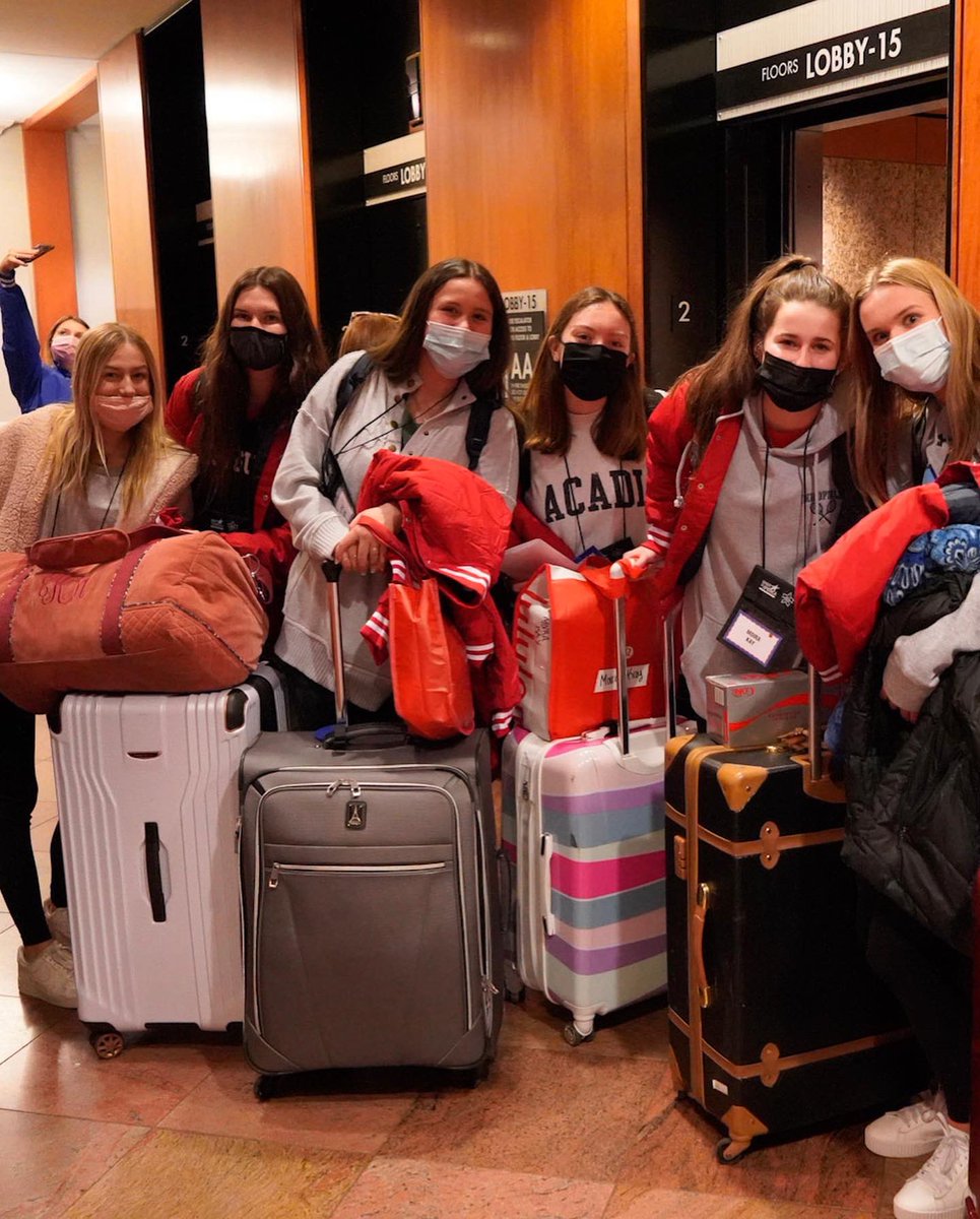 WHSLegacyLine's tweet image. Some of our Legacies are in NEW YORK!! Watch some of our girls perform in the MACYS THANKSGIVING DAY PARADE tomorrow!!!! They will be dancing around 11:15 am in pink costumes🌟🌟🌟