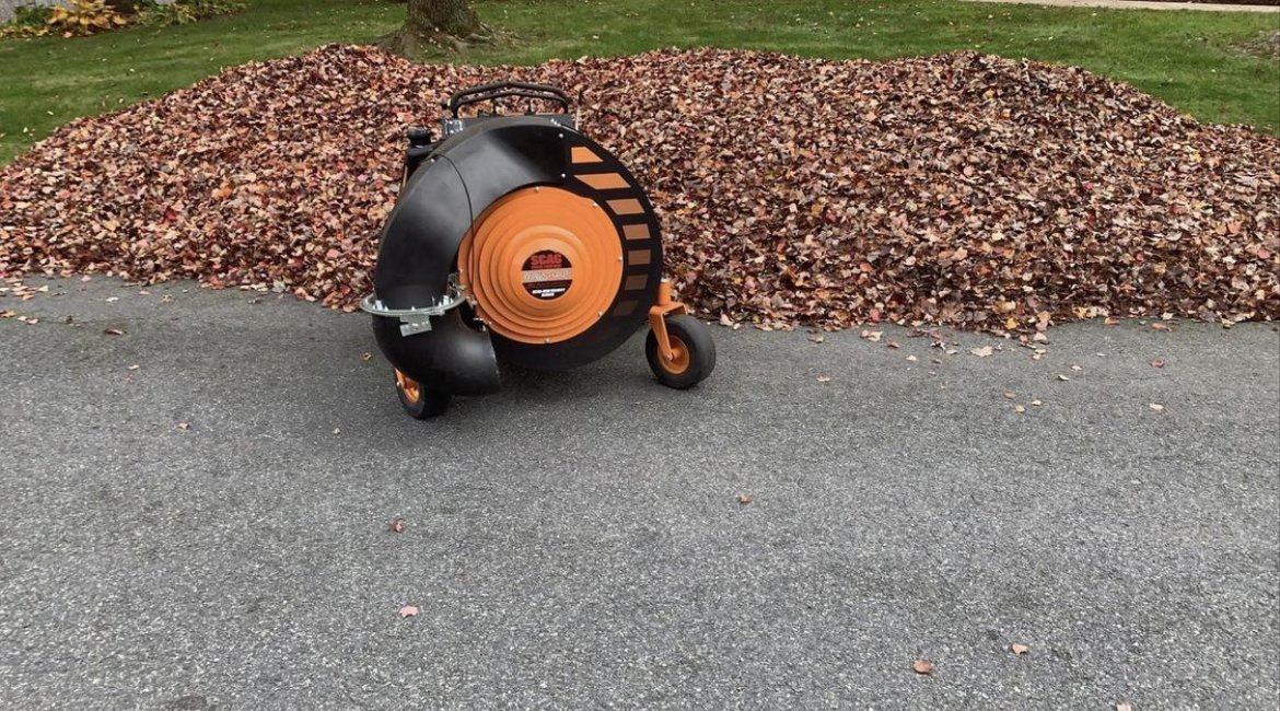 ScagPower's tweet photo. What's the largest property you maintain with your Scag Windstorm? #WindstormWednesday

📸 @timsturfpropertymaintenance (via IG)

#SimplyTheBest #TheScagDifference #ScagNation #ScagBlowers #Scag #ScagWindstorm #Windstorm #LeafRemoval #DebrisRemoval #Fall #Lawncare #Landscaping https://t.co/2WZDqIbKDM