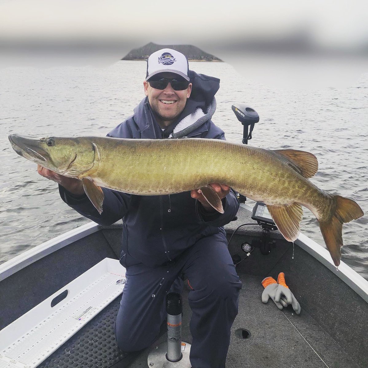 madtownmusky's tweet photo. I can’t let @dburgenske44 have all the fun 😉😂. We scored a 🦃 week doubleheader today. He’s a good net man too! #MMGS #alumacraftboats #rsnets #minnkota #yamaha #humminbird #muskybumper https://t.co/RKEXwgFn0n