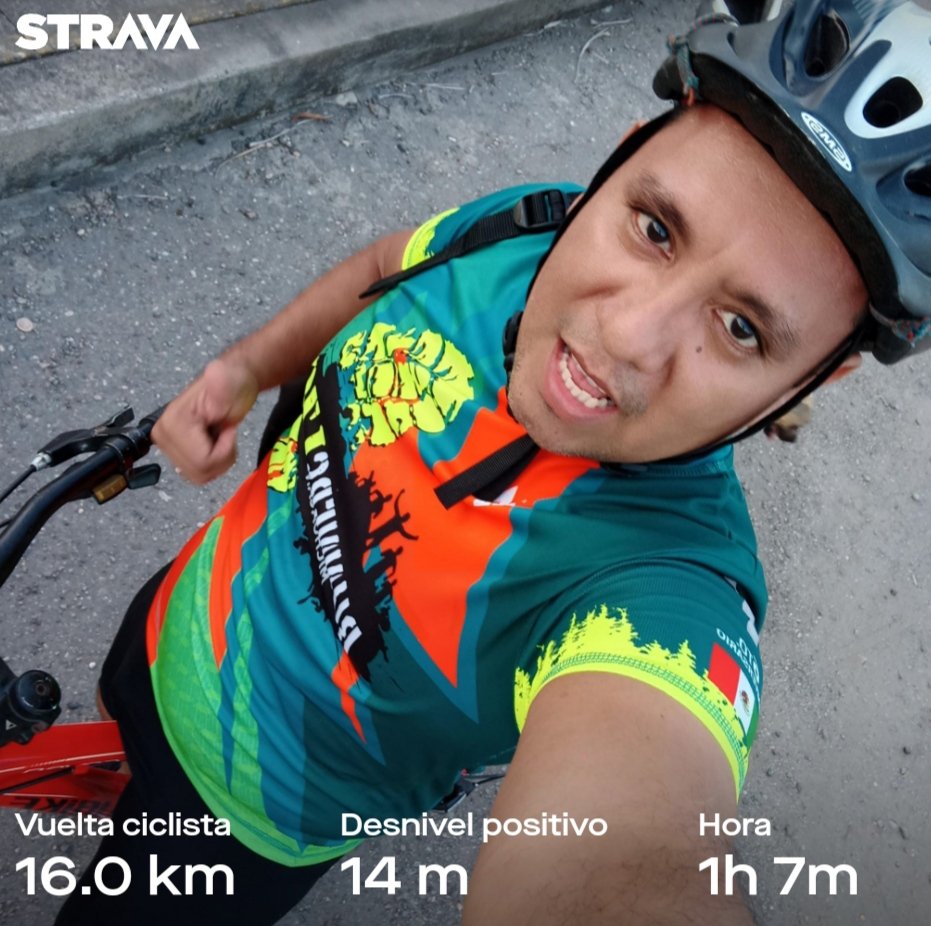 Un poco de #pedaleo #bike excelente noche amigos @FenixRun_Puebla @TlatelolcoRun @ManicomioRunner @ComuniRunners @20 @DondeCorrerCDMX @templorunner @JaguaresclubT @NuncaCorresSolo @Team_Almodovar #FelizMiercoles