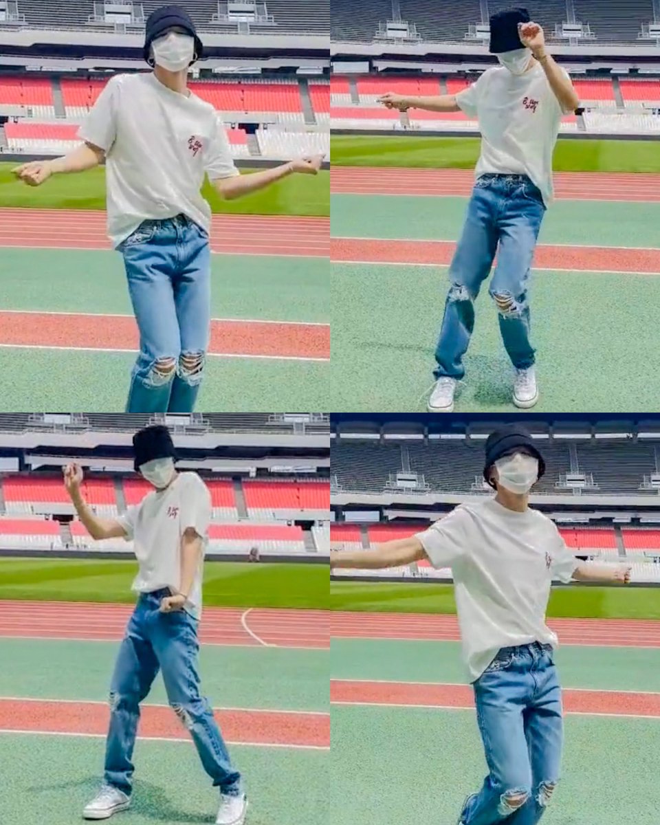 jmnsource's tweet photo. The voting for TikTok favorite moment restarted❗️

I will give away a gift package with BTS Official Album, if Jimin wins this.

To enter:
♡ Follow me and @BTS_twt 
♡ Like and RT
♡ Reply watermarked proof of votes (unli entries)

Vote 3x daily/acc here: https://t.co/zDjnlQSeUk https://t.co/HBnzJpIWh7