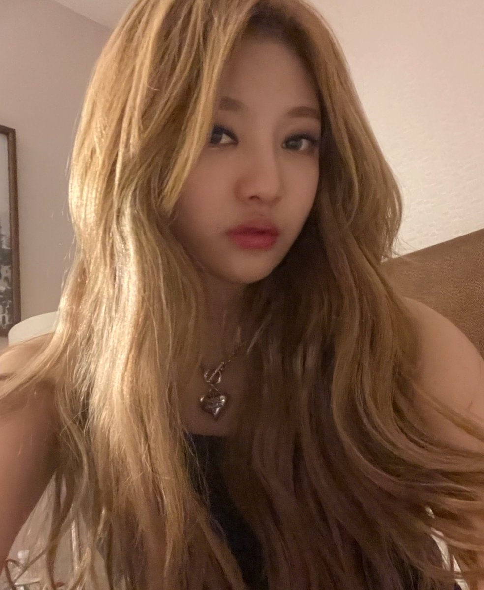 NINGLOOKS's tweet photo. https://t.co/GdwtsE9DEq