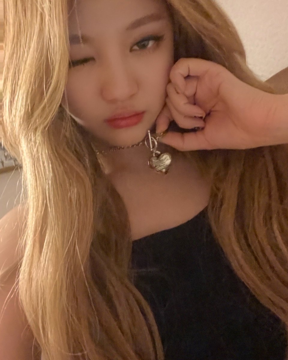 NINGLOOKS's tweet photo. https://t.co/GdwtsE9DEq
