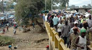 MiguelA10036038's tweet photo. Invasion de haitianos.. 
..hasta cuando? https://t.co/K15vX9ogWP