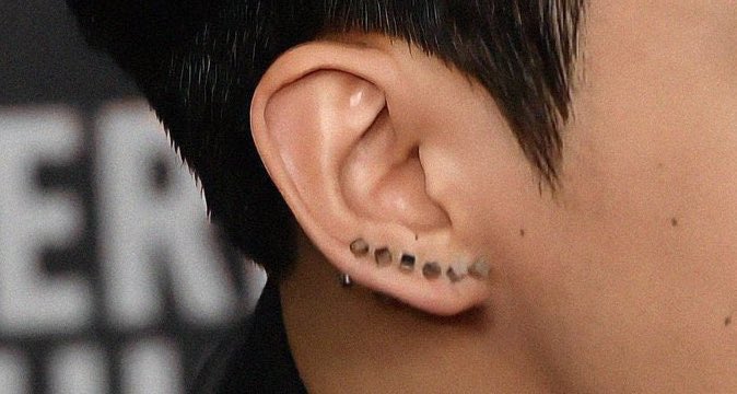 jungkook and his 11 piercings in HD ohmygod