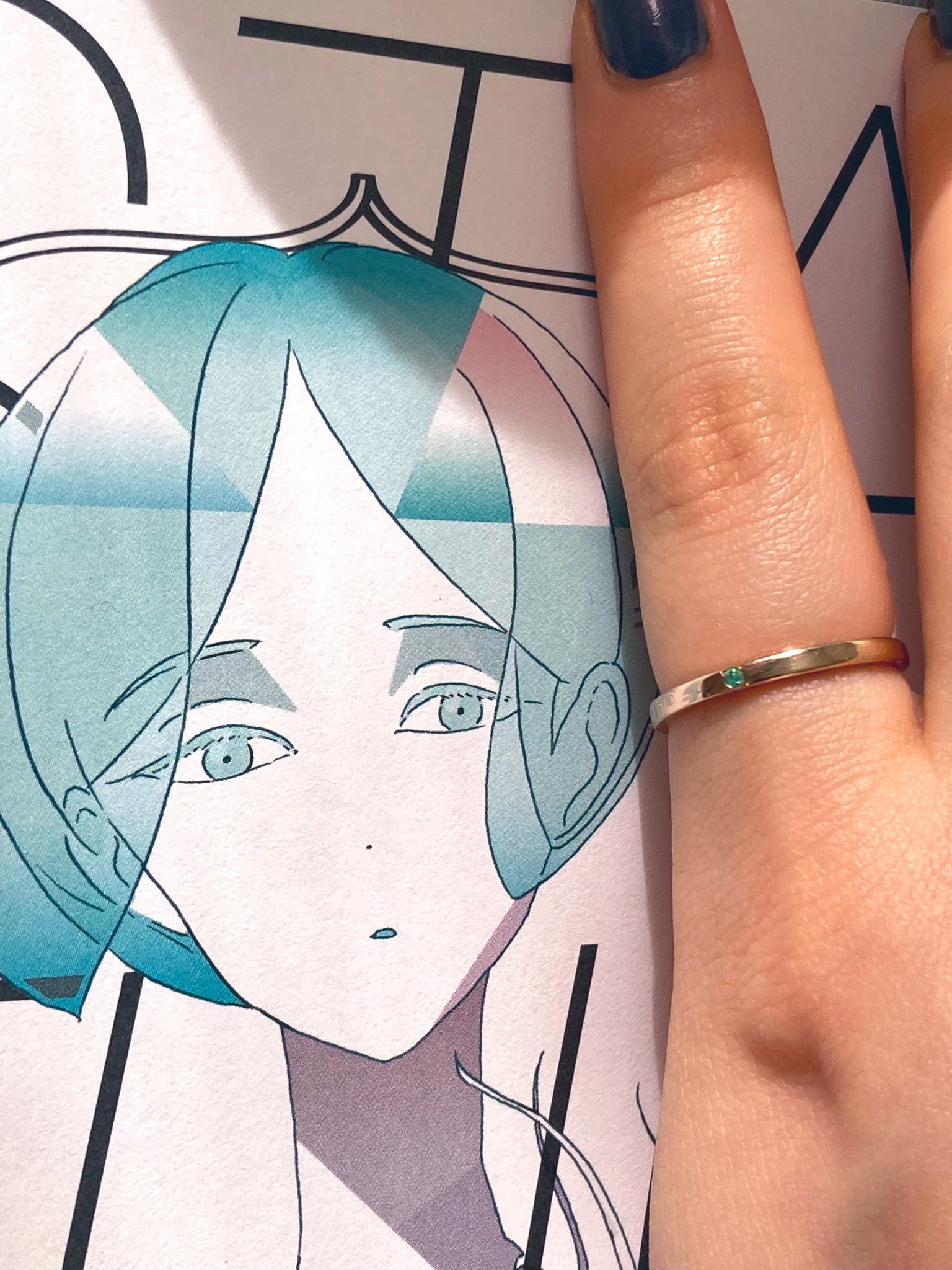壁ドン大王 Tnかべを Razaさん Raza から注文してた指輪が届きましたー 自分の顔がうつり込むほどピカピカです 宝石の国のポスポピ フォスフォフィライトのようなキレイな薄荷色のパライバトルマリン そして内側には私の大好きなパンストのed