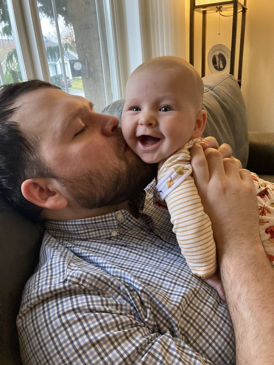 JumpnJehosafat's tweet photo. @DestinLegarie jumpnjohosafats
letβs get it, #dadhours https://t.co/cgRlzHSt2s