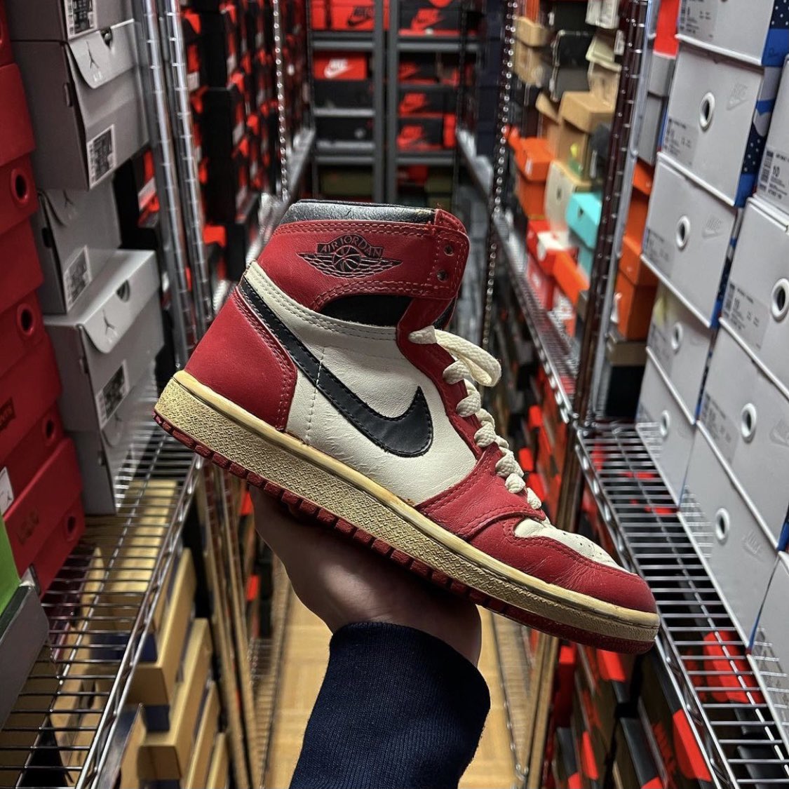 SneakerDads's tweet photo. A good friend and very knowledgeable member of the sneaker community joins @SneakerDads in podcast Part 1 of 2 with @Netmagnetism 

https://t.co/8rIjpLHAVt

https://t.co/OVzZfm2PcB https://t.co/e0dA1TZxEq