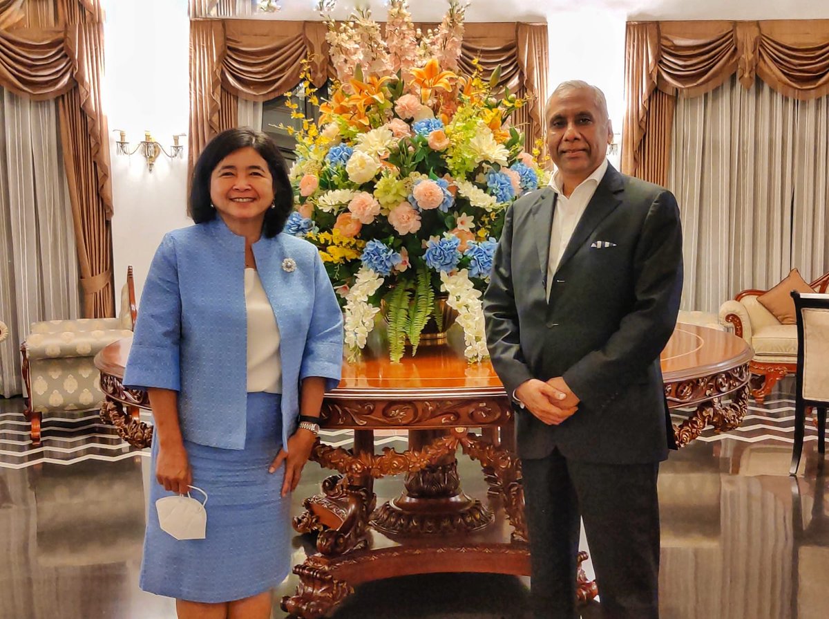 Delighted to have had a discussion with Excellency Pattarat Hongtong, The Ambassador of the Royal Kingdom of Thailand to the Republic of India.  We look forward to working together to strengthen relations between the two countries