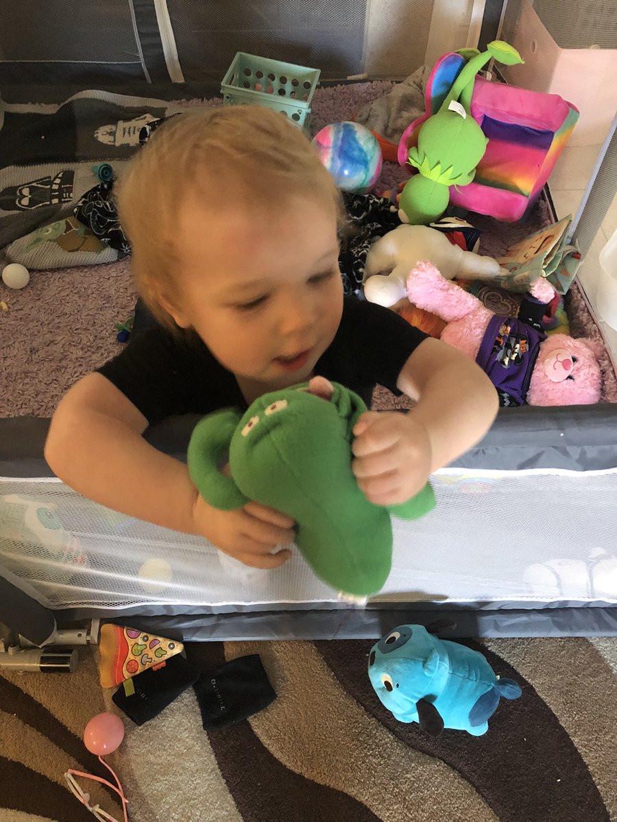 ToddCookDesigns's tweet photo. Come on @DrinkHiC where’s that ecto cooler? My daughter is ready and waiting with her slimer! https://t.co/axAImZxuui